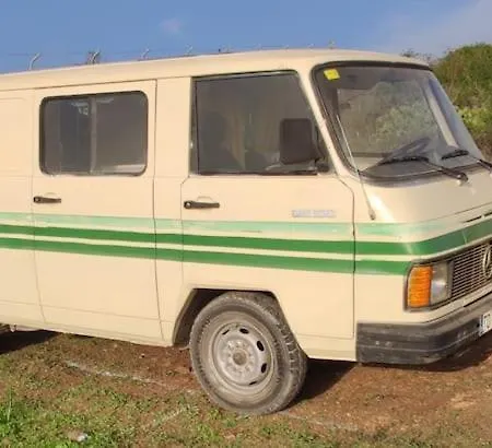 Canary For Drive, Near To Tfs Mercedes Mb130 Costa Adeje (Tenerife)