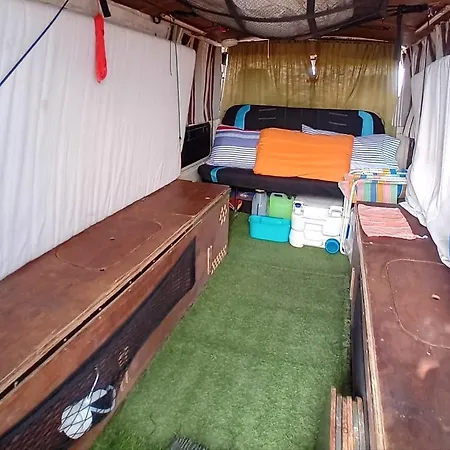 Bateau-hôtel Canary For Drive, Near To Tfs Mercedes Mb130