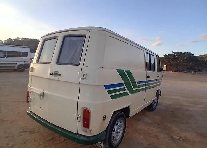 Canary For Drive, Near To Tfs Mercedes Mb